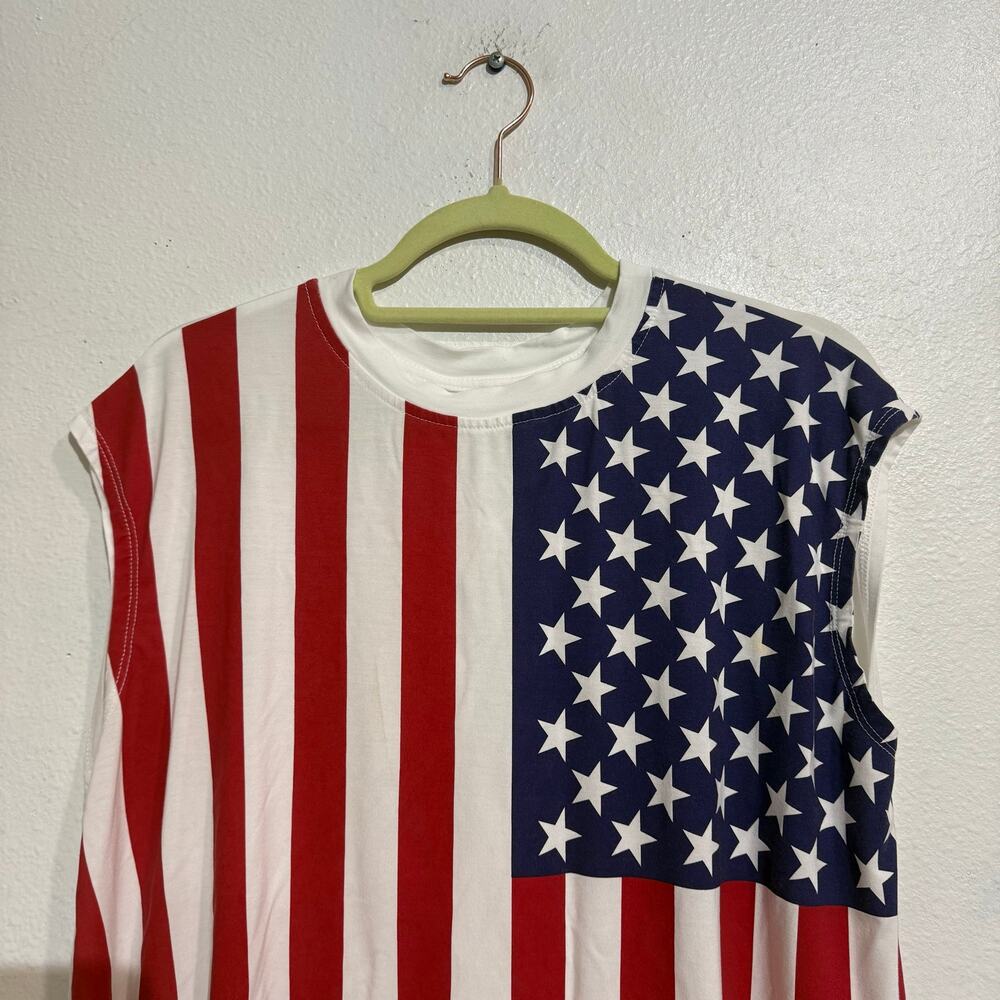 Anna & Ava American Flag Sleeveless Tunic Top One Size - Picture 3 of 8